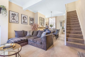 Chester City Centre Cottage, Sleeps 6 with FREE Parking, Chester
